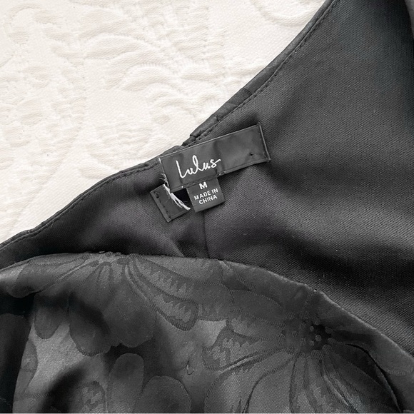 NWOT Lulus Chasing Desire Black Satin Jacquard One-Shoulder Maxi Dress Medium - Picture 7 of 11